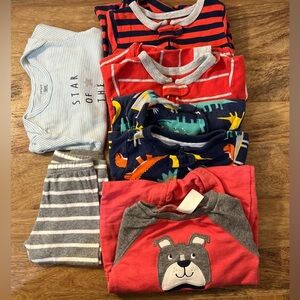 CARTERS 12 MONTHS BUNDLE OF‎ 5 PJS